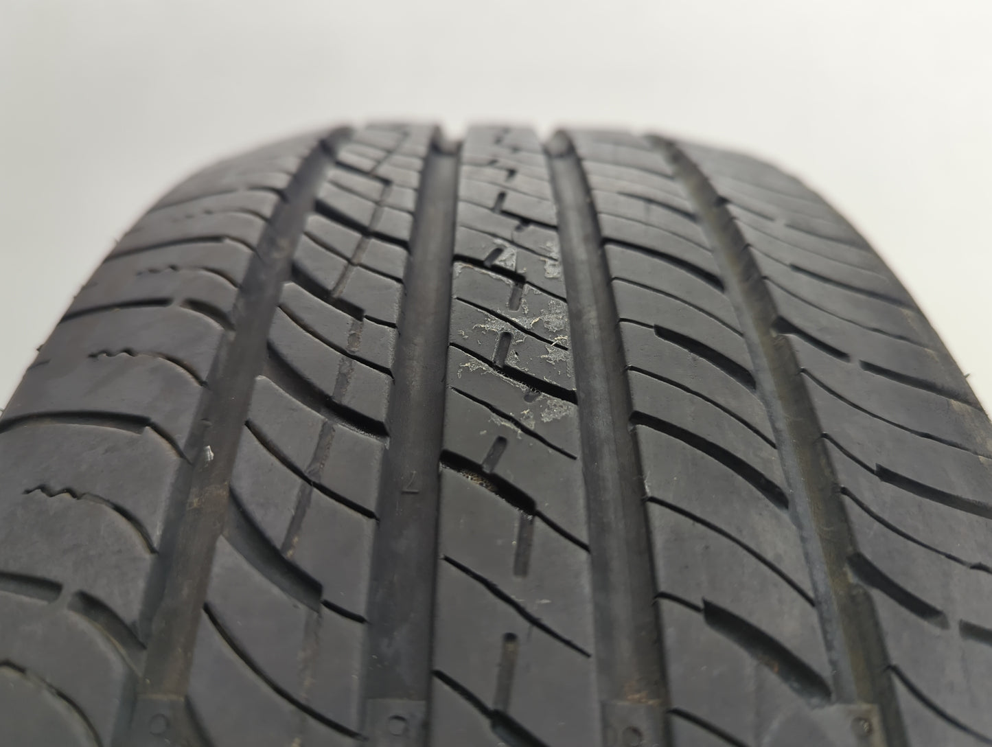 Used Tire 195/60R15 MASTERCRAFT SRT TOURING 88H - Tread Depth 12/32 - Oemusedautoparts1.com