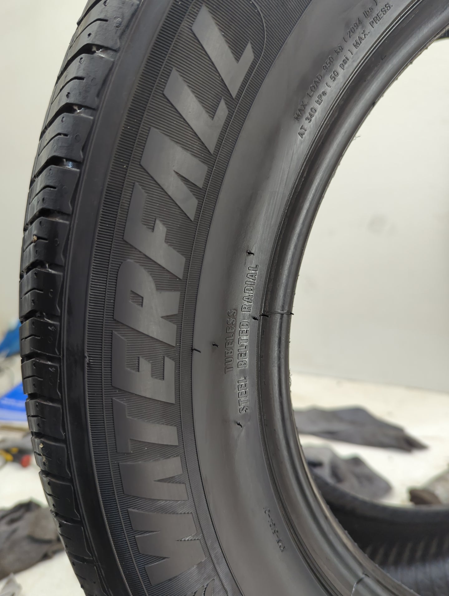 Used Tire 235/60R17 WATERFALL ECO DYNAMIC 106H - Tread Depth 7/32 - Oemusedautoparts1.com