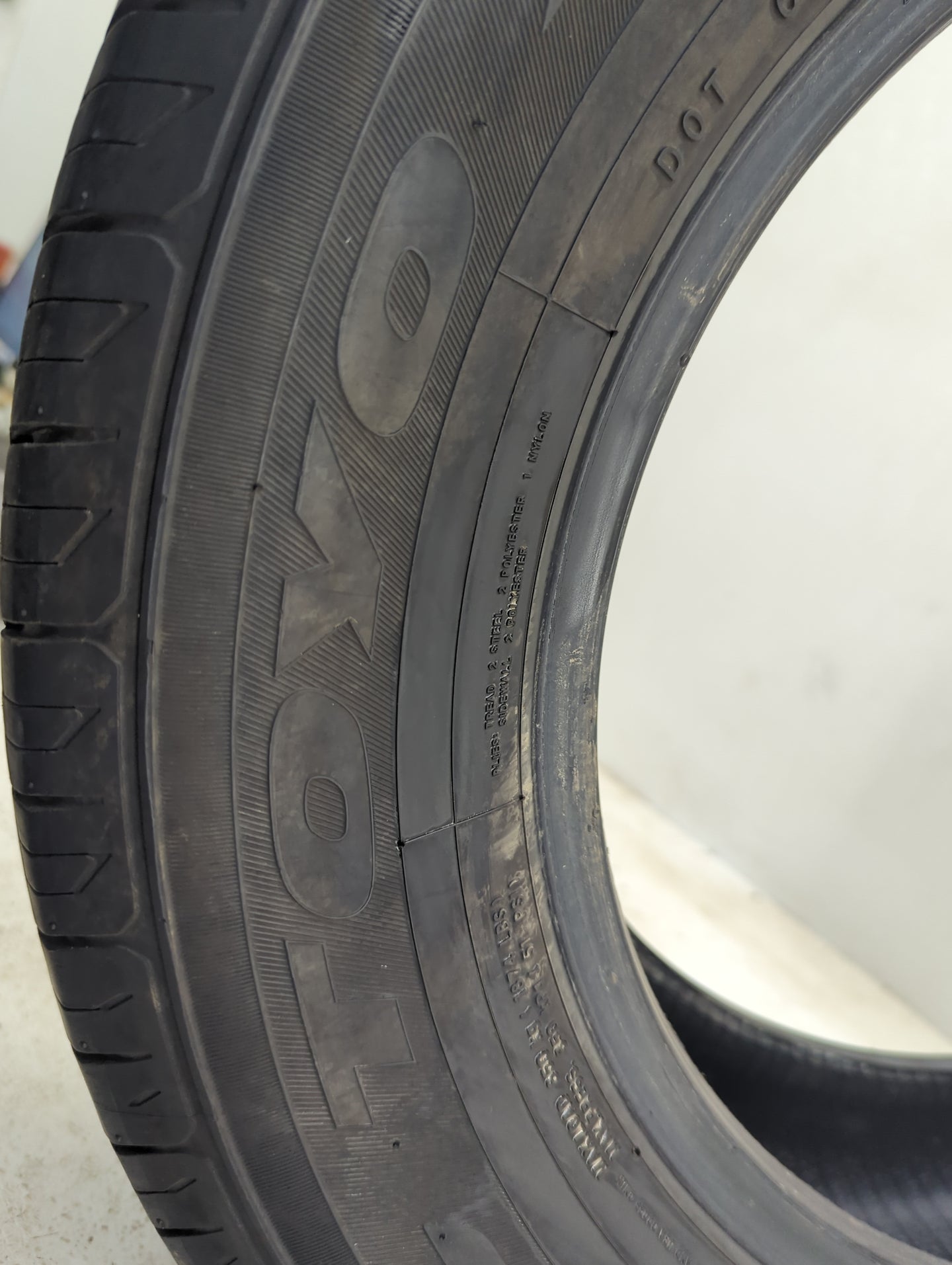 Used Tire 225/65R17 TOYO EXTENSA A/S 102H - Tread Depth 9.5/32 - Oemusedautoparts1.com