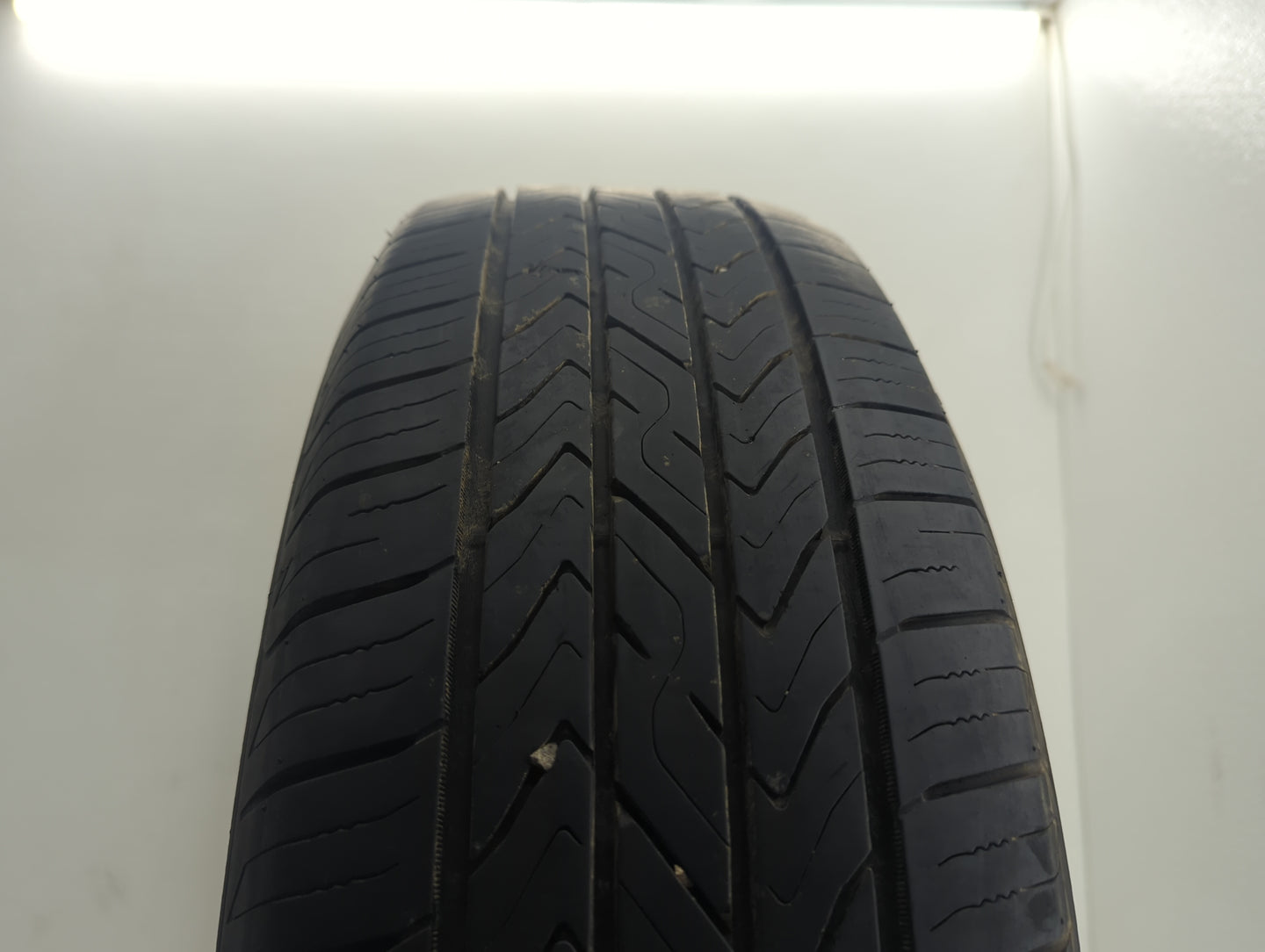 Used Tire 225/65R17 TOYO EXTENSA A/S 102H - Tread Depth 9.5/32 - Oemusedautoparts1.com