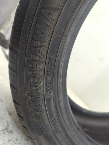 Used Tire 225/50R17 YOKOHAMA YK740 94V - Tread Depth 10/32