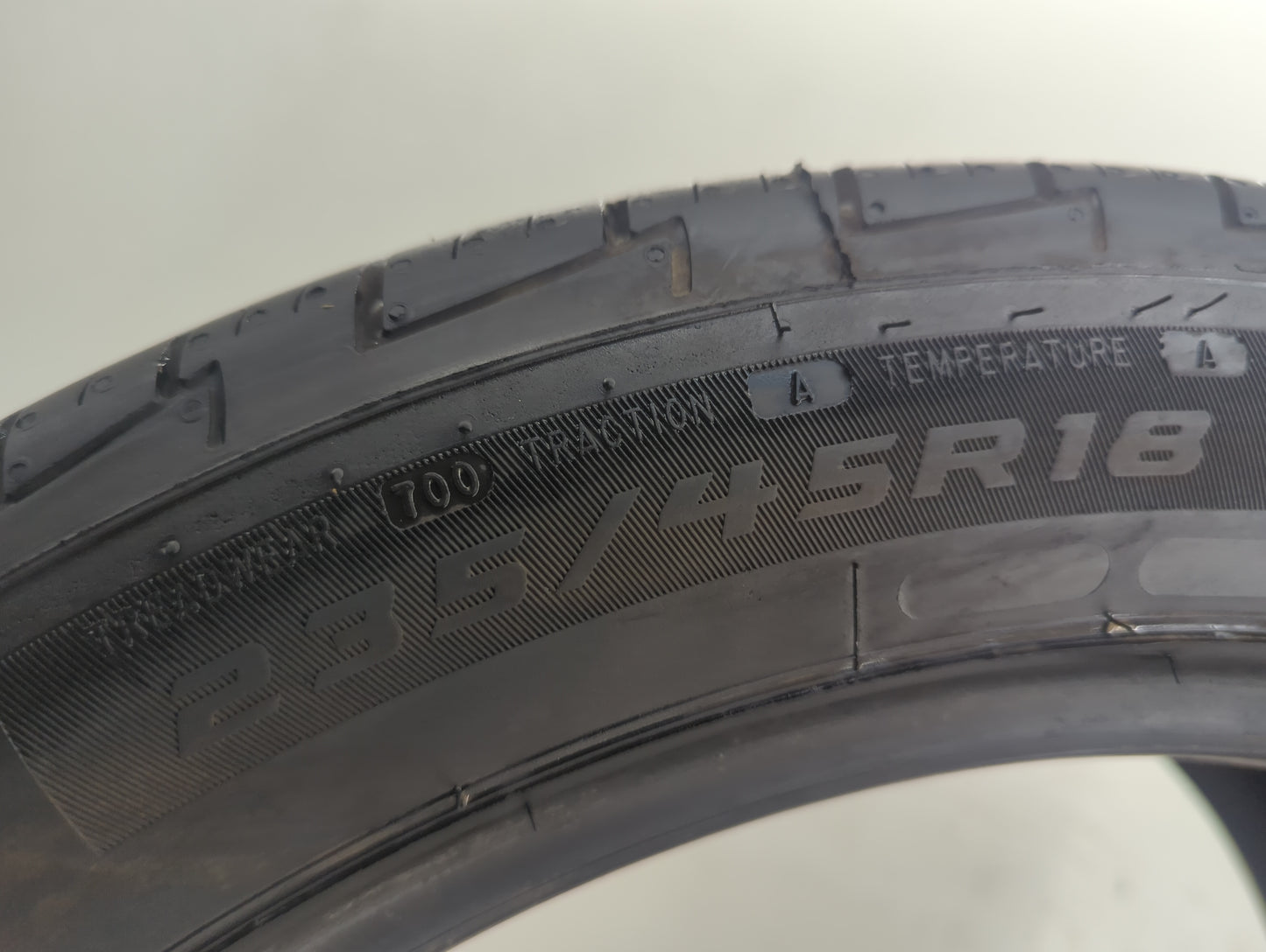 Used Tire 235/45R18 MASTERCRAFT COURSER QUEST 94V - Tread Depth 10/32 - Oemusedautoparts1.com
