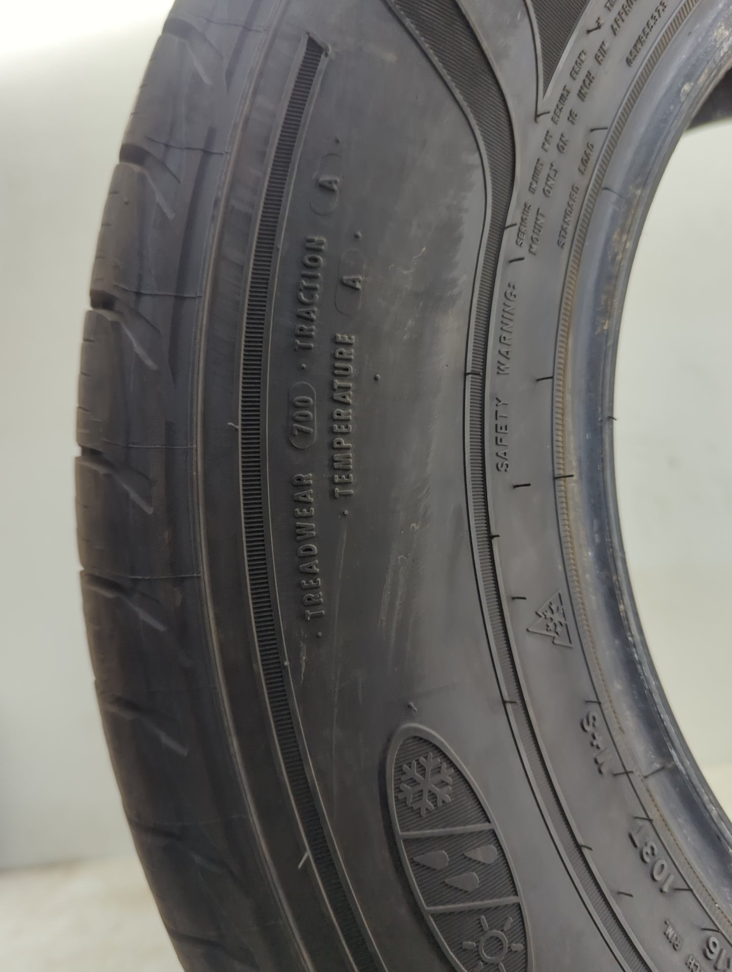 Used Tire 225/70R16 GOODYEAR ASSURANCE WEATHERREADY 103T - Tread Depth 9.5/32 - Oemusedautoparts1.com
