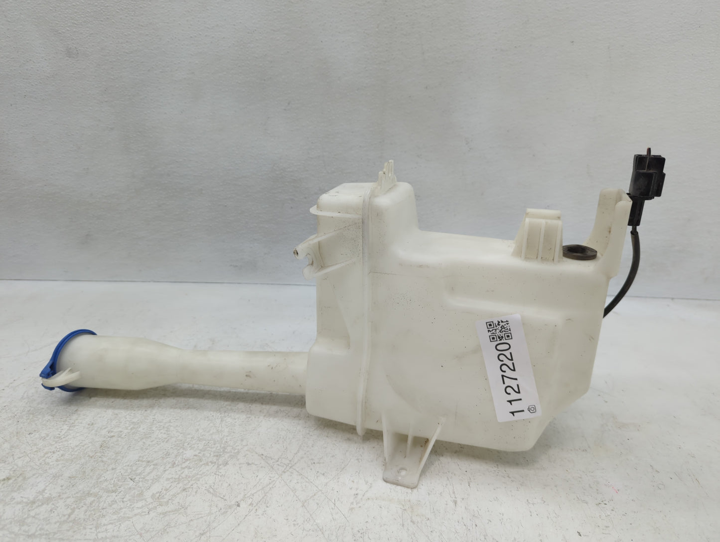 Windshield Washer Fluid Reservoir Bottle Oem - Oemusedautoparts1.com