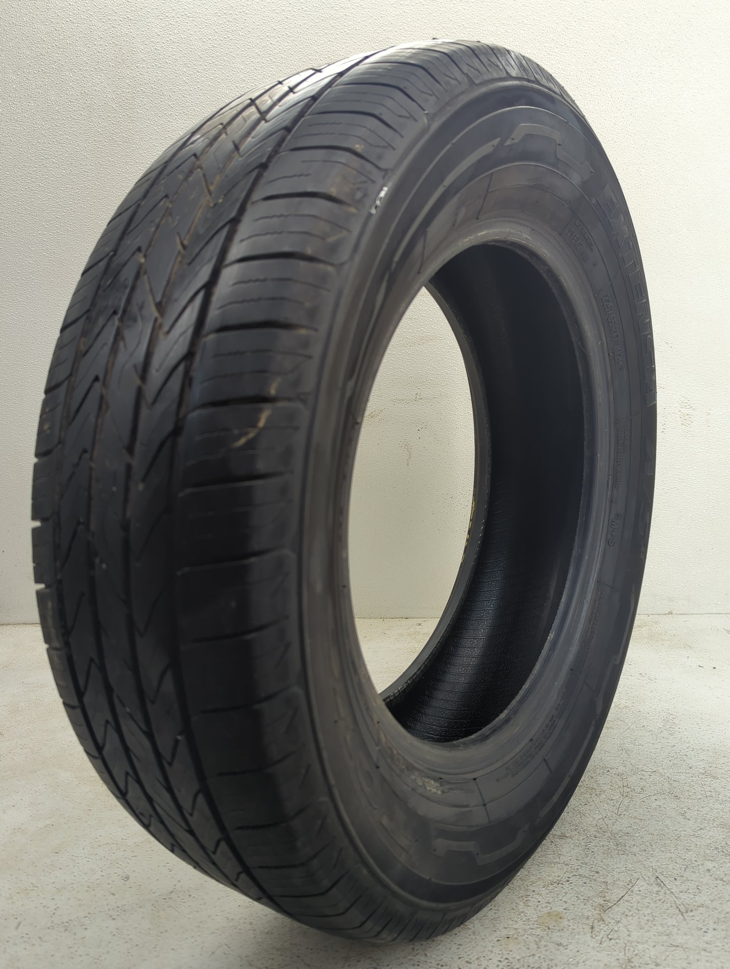Used Tire 225/65R17 TOYO EXTENSA A/S 102H - Tread Depth 10/32 - Oemusedautoparts1.com
