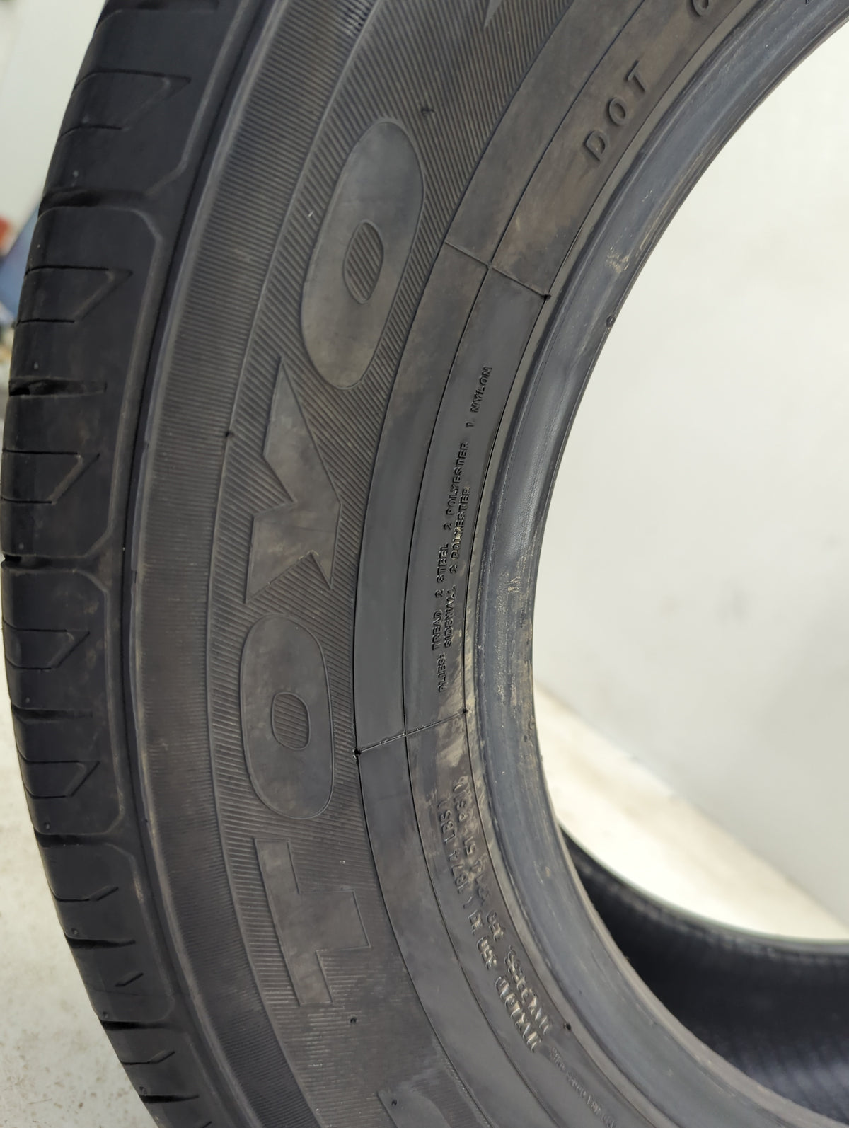 Used Tire 225/65R17 TOYO EXTENSA A/S 102H - Tread Depth 10/32 - Oemusedautoparts1.com