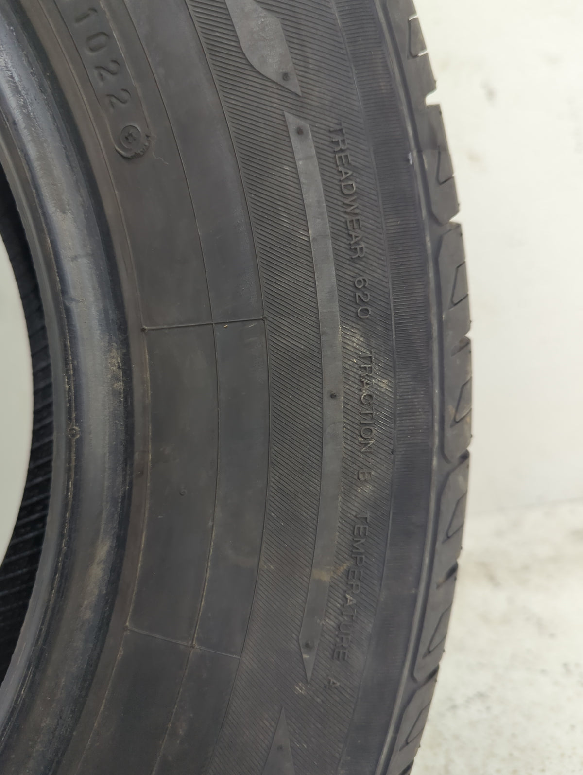 Used Tire 225/65R17 TOYO EXTENSA A/S 102H - Tread Depth 10/32 - Oemusedautoparts1.com