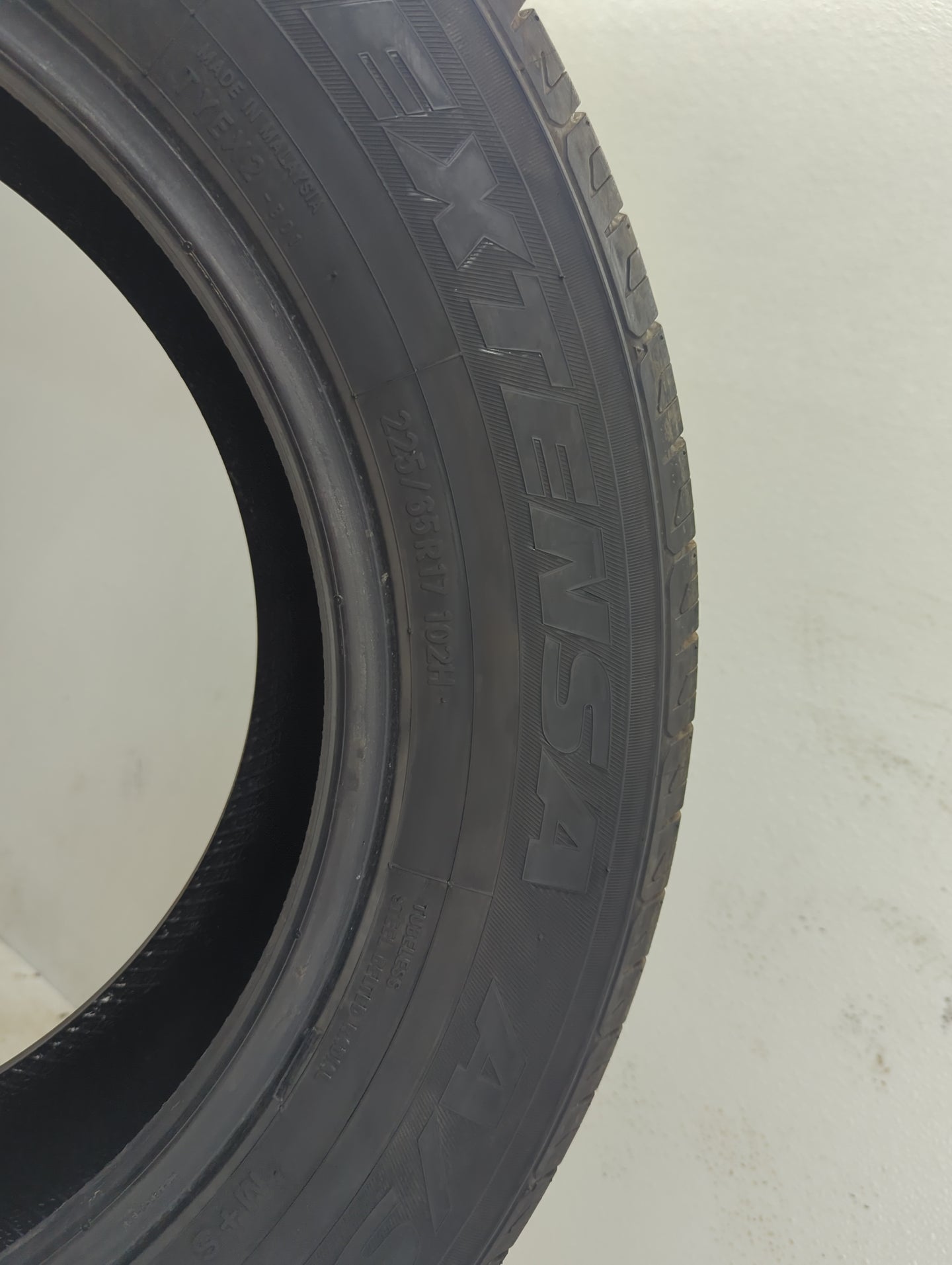 Used Tire 225/65R17 TOYO EXTENSA A/S 102H - Tread Depth 10/32 - Oemusedautoparts1.com