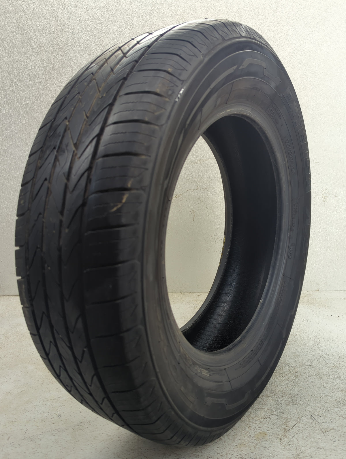 Used Tire 225/65R17 TOYO EXTENSA A/S 102H - Tread Depth 10/32 - Oemusedautoparts1.com