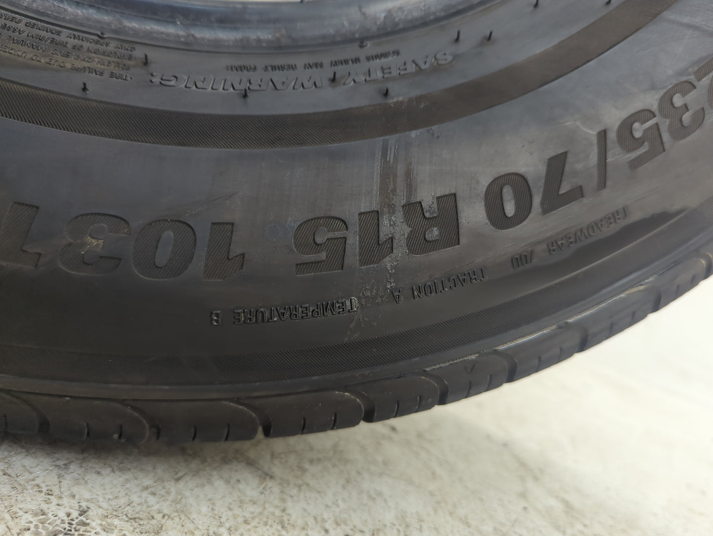 Used Tire 235/70R15 KUMHO SOLUS TA11 103T - Tread Depth 8.5/32 - Oemusedautoparts1.com