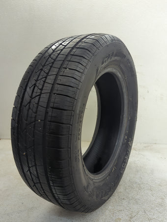 compare product Used Tire 225/60R16 MASTERCRAFT LSR GRAND TOURING 98T - Tread Depth 7/32