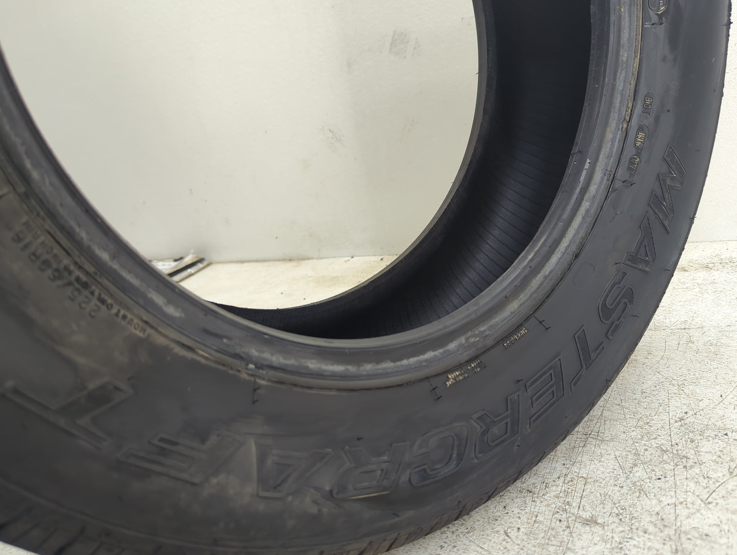 Used Tire 225/60R16 MASTERCRAFT LSR GRAND TOURING 98T - Tread Depth 7/32 - Oemusedautoparts1.com