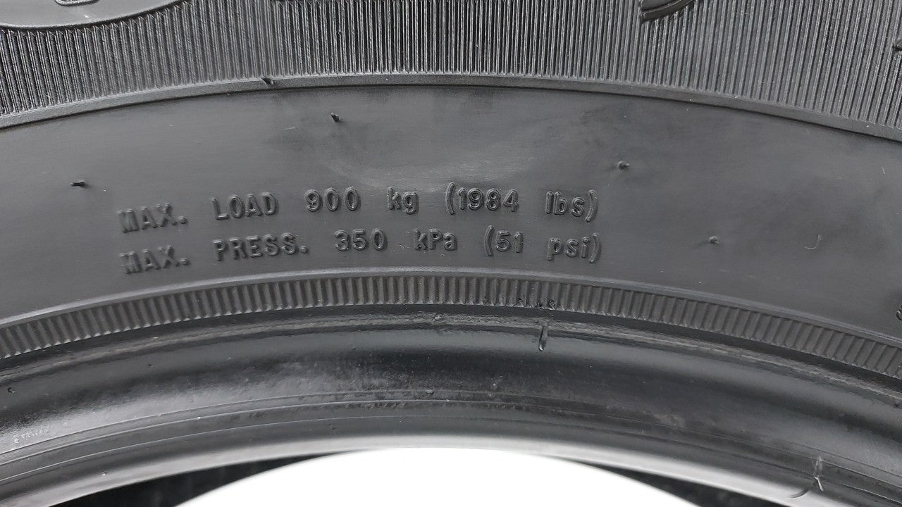 Used Tire 235/65R17 GOODYEAR ASSURANCE ALL SEASON 104T All Season - 8/32 - Oemusedautoparts1.com