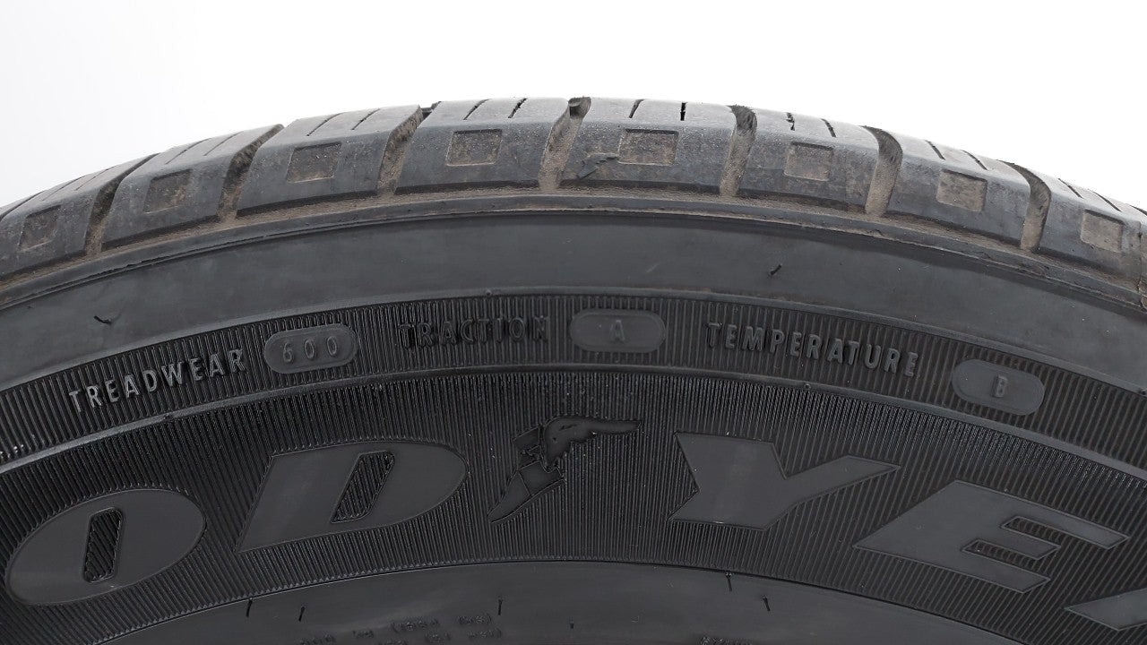 Used Tire 235/65R17 GOODYEAR ASSURANCE ALL SEASON 104T All Season - 8/32 - Oemusedautoparts1.com