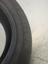 Used Tire 215/60R17 SAILUN ATREZZO SH408 96T - Tread Depth 8.5/32 - Oemusedautoparts1.com