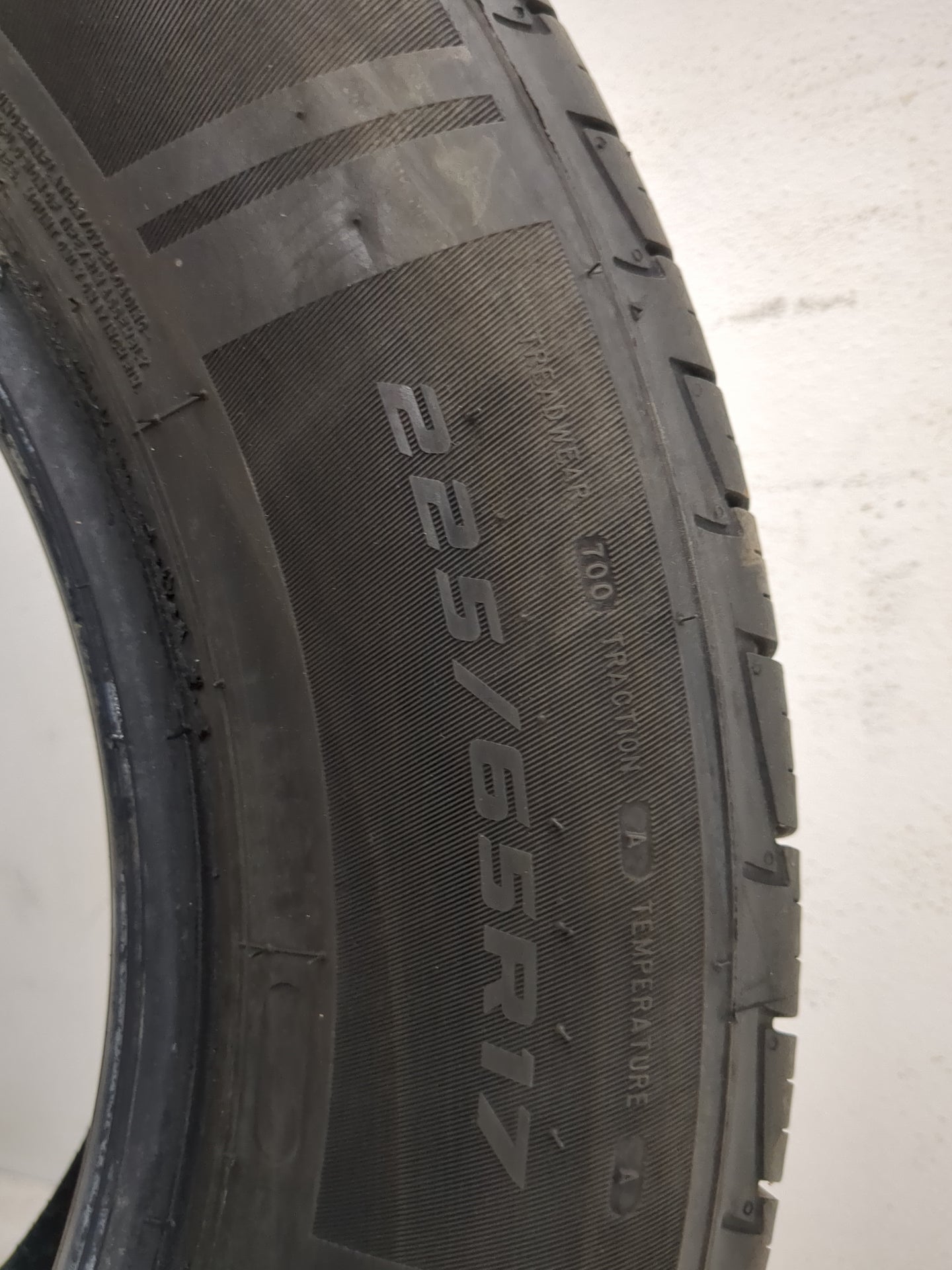 Used Tire 225/65R17 MASTERCRAFT COURSER QUEST PLUS 102H - Tread Depth 9/32 - Oemusedautoparts1.com