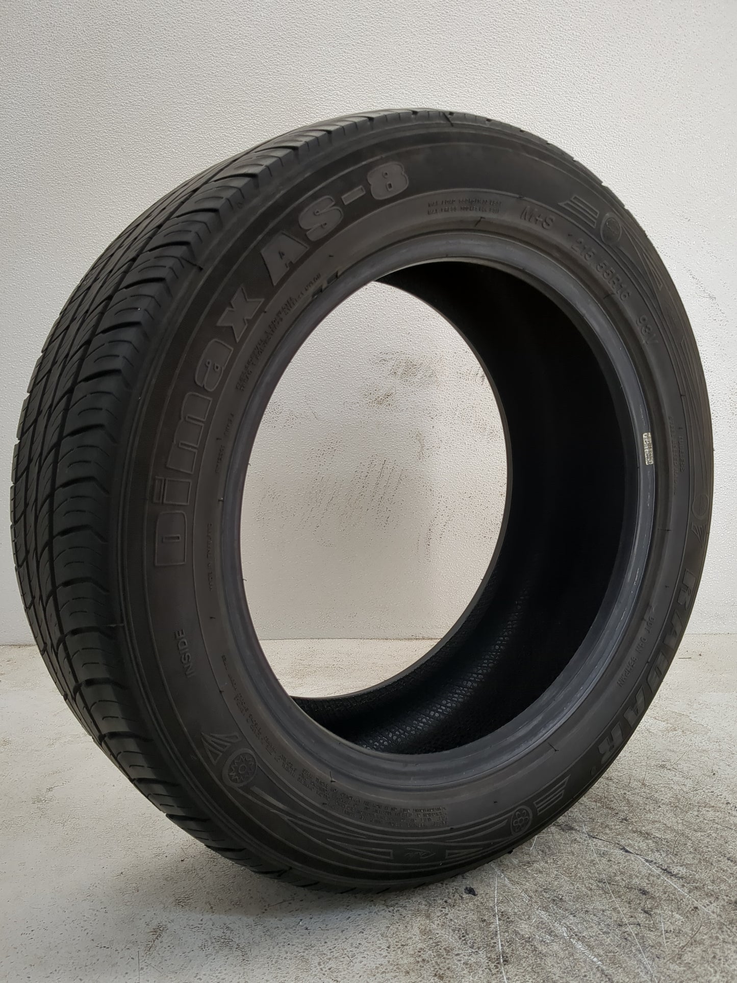 Used Tire 215/55R16 RADAR DIMAX A/S-8 93V - Tread Depth 8.5/32 - Oemusedautoparts1.com