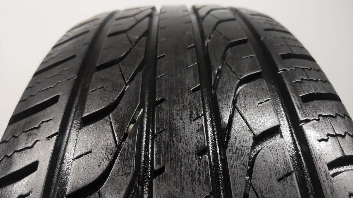 Used Tire 225/65R17 PERFORMER CXV SPORT 102V All Season - Tread Depth 5.5/32 - Oemusedautoparts1.com