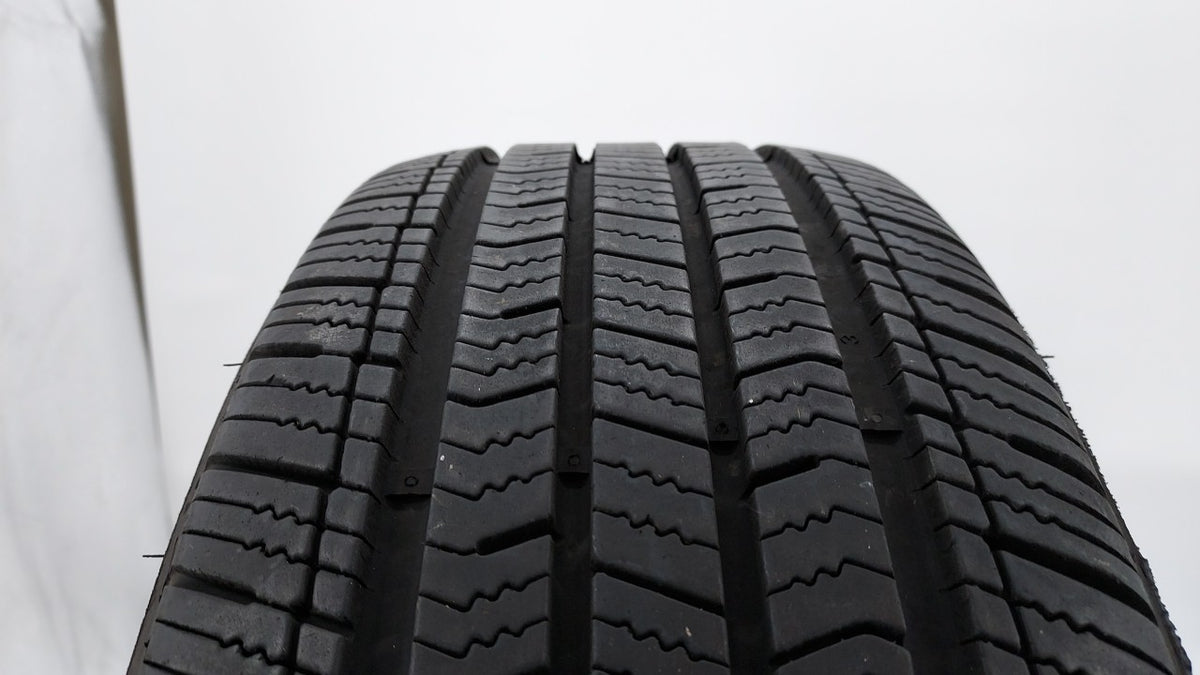 Used Tire 205/55R16 ARIZONIAN SILVER EDITION ALL SEASON 91V All Season - 9.5/32 - Oemusedautoparts1.com