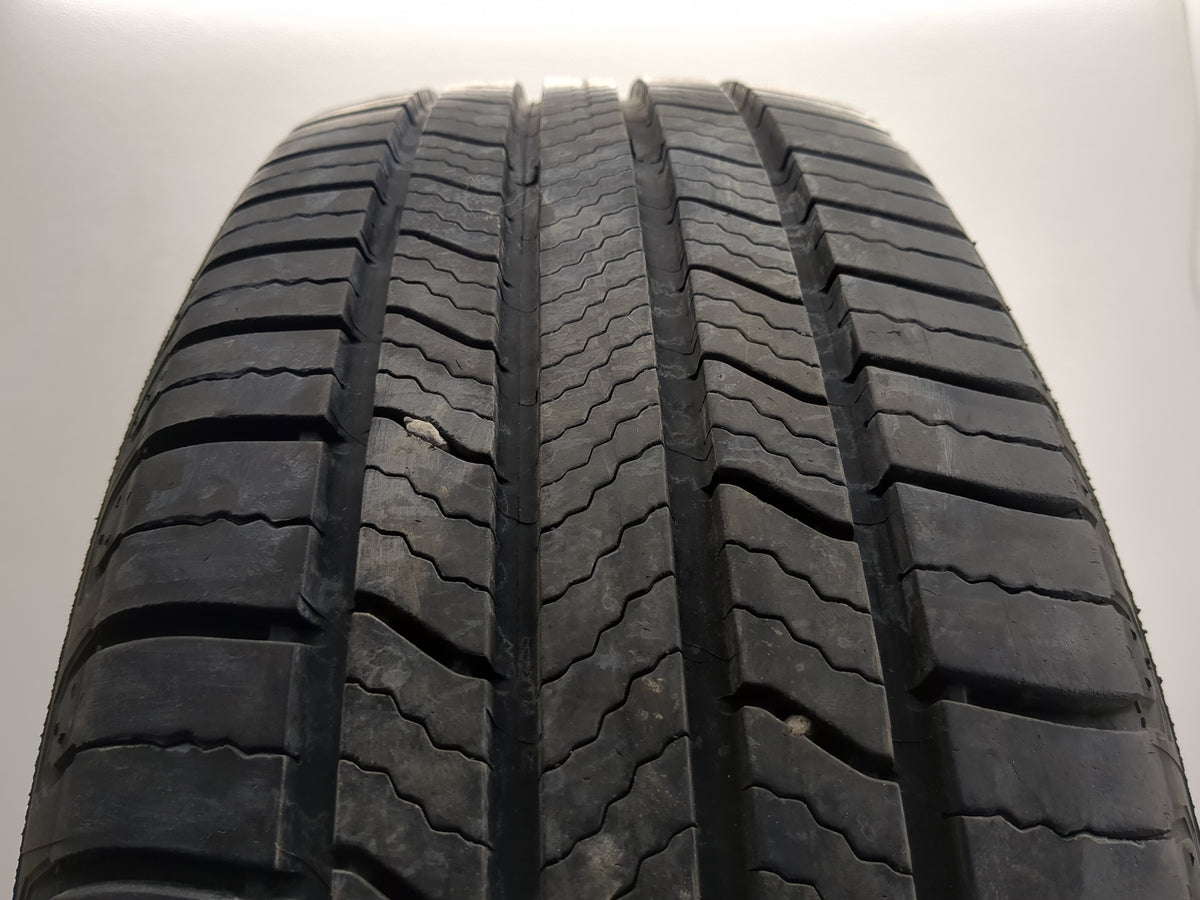 Used Tire 225/65R17 MICHELIN DEFENDER 2 102H - Tread Depth 8.5/32 - Oemusedautoparts1.com