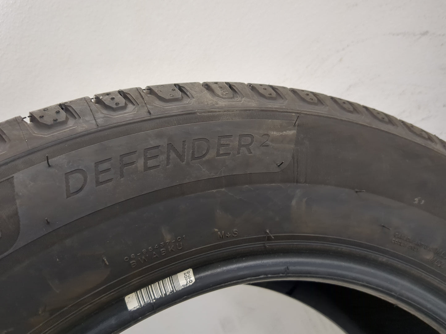 Used Tire 225/65R17 MICHELIN DEFENDER 2 102H - Tread Depth 9/32 - Oemusedautoparts1.com