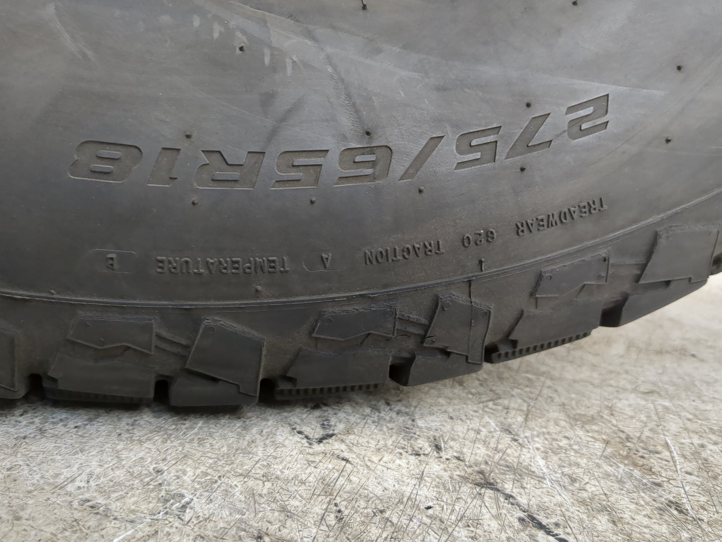 Used Tire 275/65R18 MASTERCRAFT COURSER TRAIL 116T - Tread Depth 10/32 - Oemusedautoparts1.com