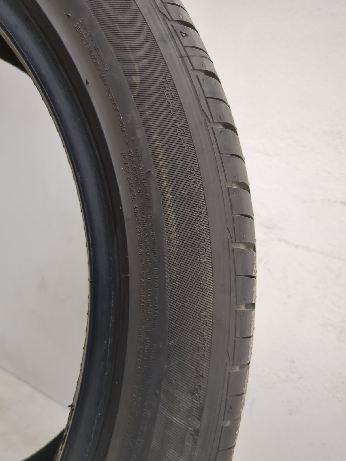 Used Tire 245/40R16 HANKOOK VENTUS V2 CONCEPT 2 97W - Tread Depth 9/32 - Oemusedautoparts1.com
