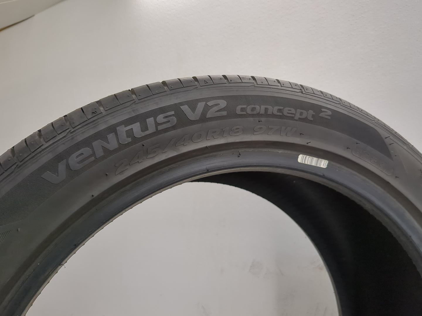 Used Tire 245/40R16 HANKOOK VENTUS V2 CONCEPT 2 97W - Tread Depth 9/32 - Oemusedautoparts1.com