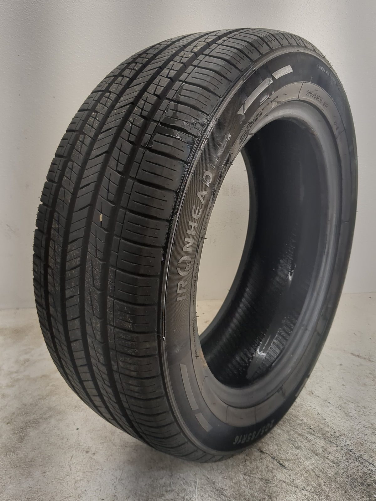 Used Tire 205/55R16 IRONHEAD REFLEX IHO1 91V - Tread Depth 9/32 - Oemusedautoparts1.com