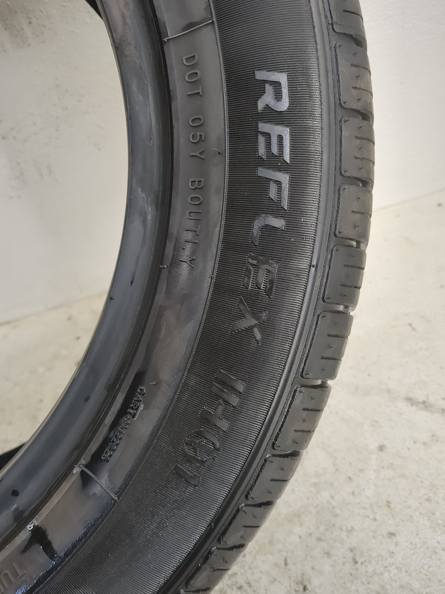 Used Tire 205/55R16 IRONHEAD REFLEX IHO1 91V - Tread Depth 9/32 - Oemusedautoparts1.com