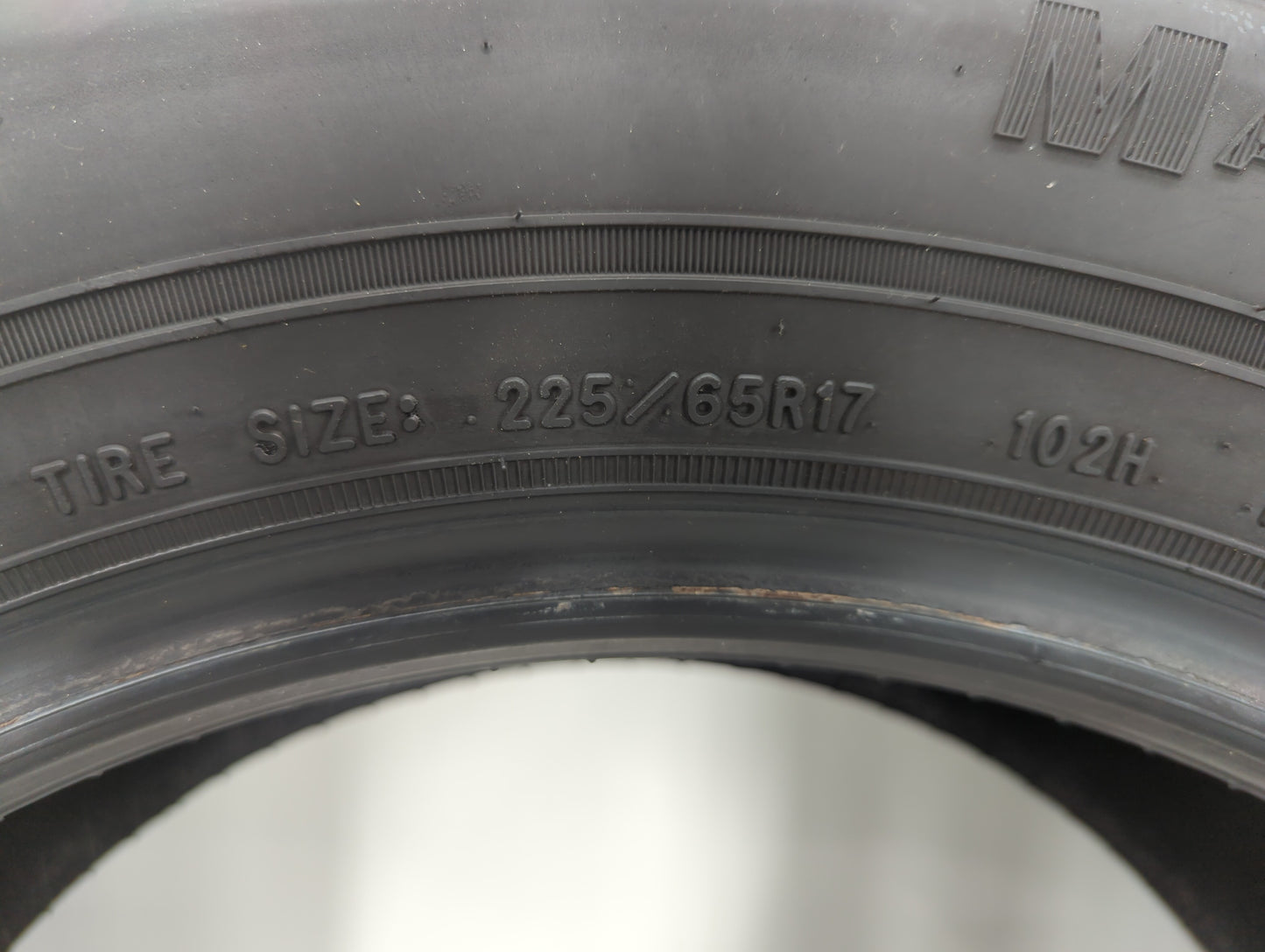 Used Tire 225/65R17 GOODYEAR ASSURANCE MAXLIFE 102H All Season - 9/32 - Oemusedautoparts1.com