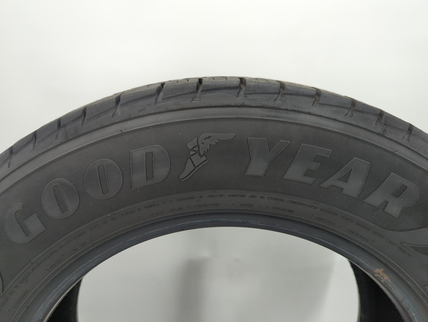 Used Tire 225/65R17 GOODYEAR ASSURANCE MAXLIFE 102H All Season - 9/32 - Oemusedautoparts1.com