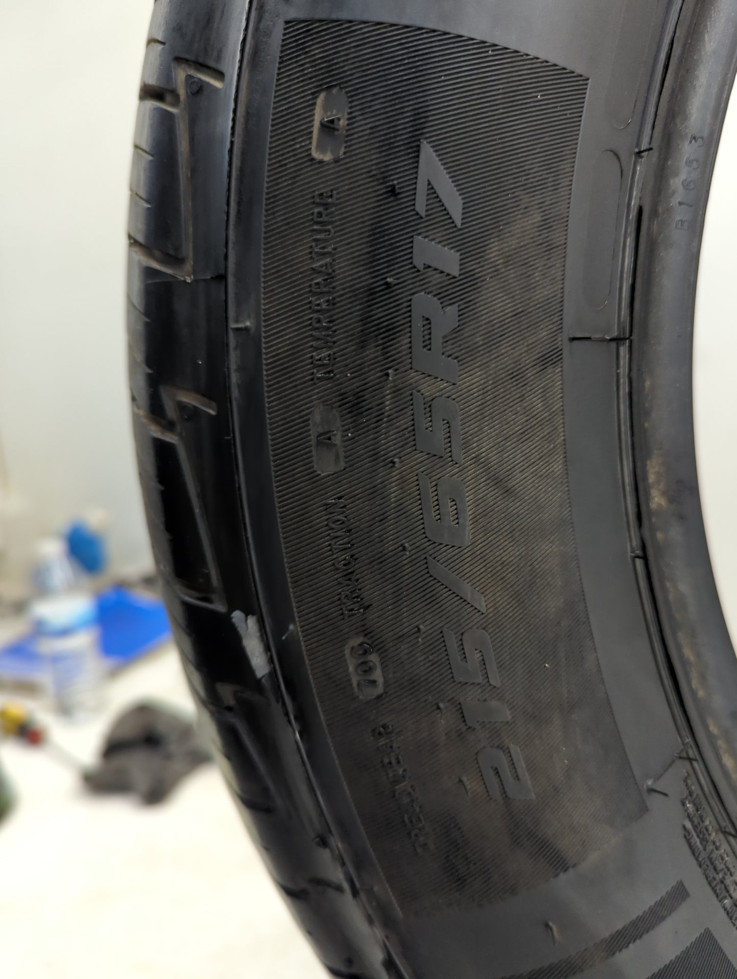 Used Tire 215/65R17 MASTERCRAFT COURSER QUEST PLUS 99T - Tread Depth 8.5/32 - Oemusedautoparts1.com