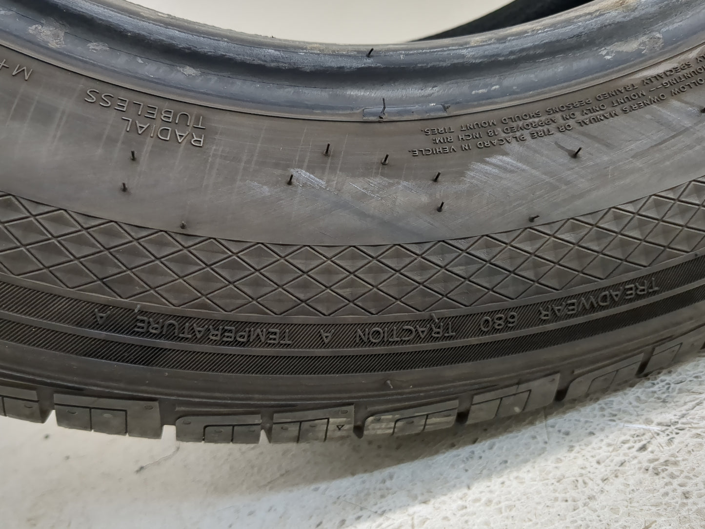 Used Tire 235/60R18 HANKOOK DYNAPRO HPX 107V - Tread Depth 9/32 - Oemusedautoparts1.com