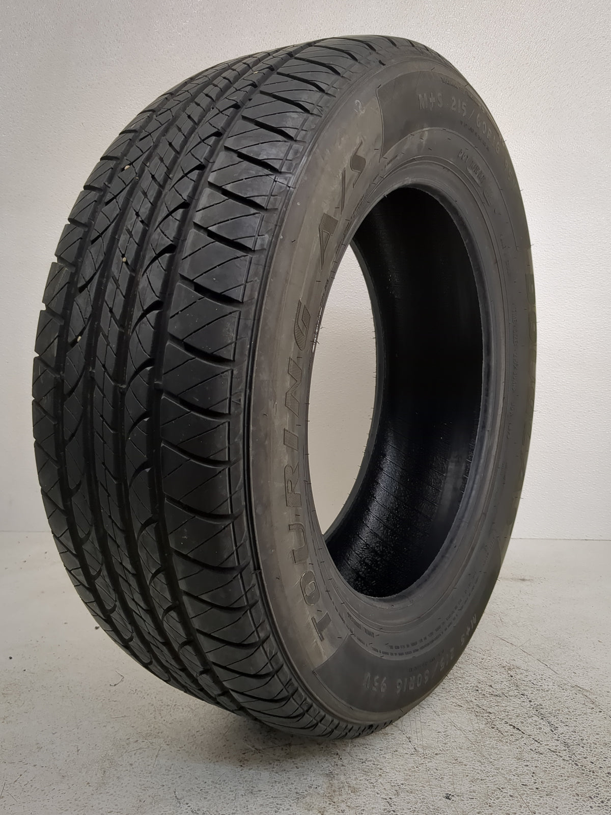 Used Tire 215/60R16 DOUGLAS TOURING A/S 95V - Tread Depth 7/32 - Oemusedautoparts1.com