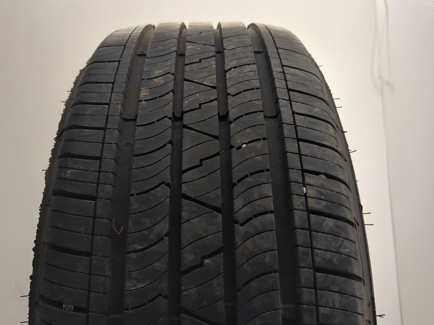 Used Tire 205/50R17 MASTERCRAFT COURSER QUEST 93V - Tread Depth 9/32 - Oemusedautoparts1.com
