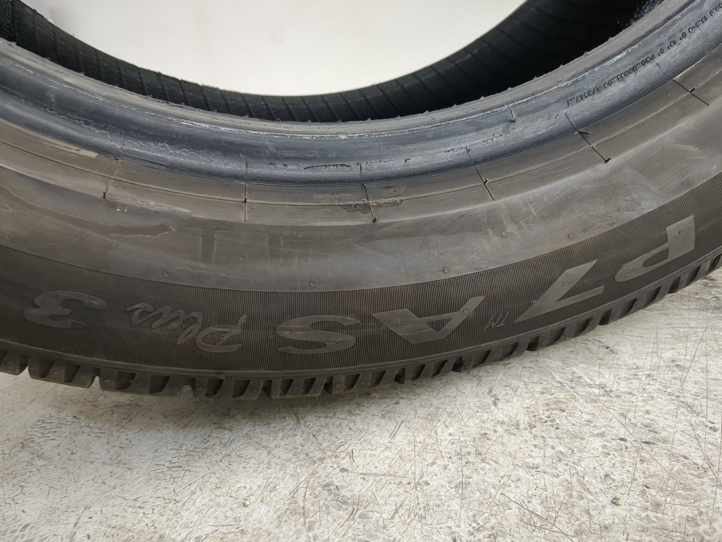 Used Tire 235/50R18 FIRELLI P7 AS PLUS 3 97V - Tread Depth 10/32 - Oemusedautoparts1.com