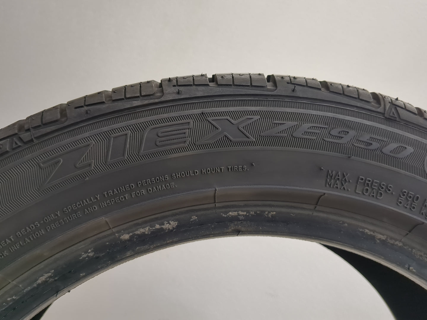 Used Tire 205/50R16 FALKEN ZIEX ZE950 87V - Tread Depth 8.5/32 - Oemusedautoparts1.com