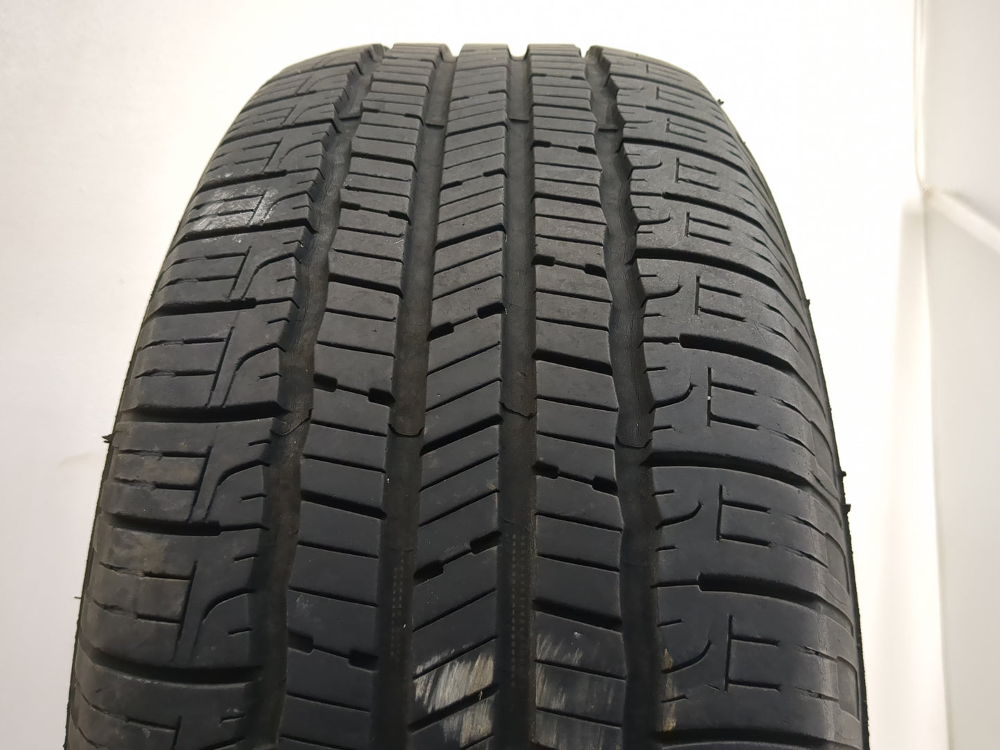 Used Tire 225/60R16 GOODYEAR RELIANT ALL SEASON 98H - Tread Depth 7/32 - Oemusedautoparts1.com