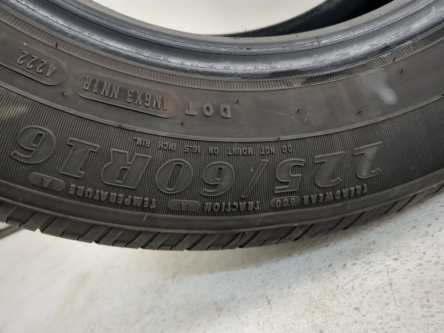 Used Tire 225/60R16 GOODYEAR RELIANT ALL SEASON 98H - Tread Depth 7/32 - Oemusedautoparts1.com