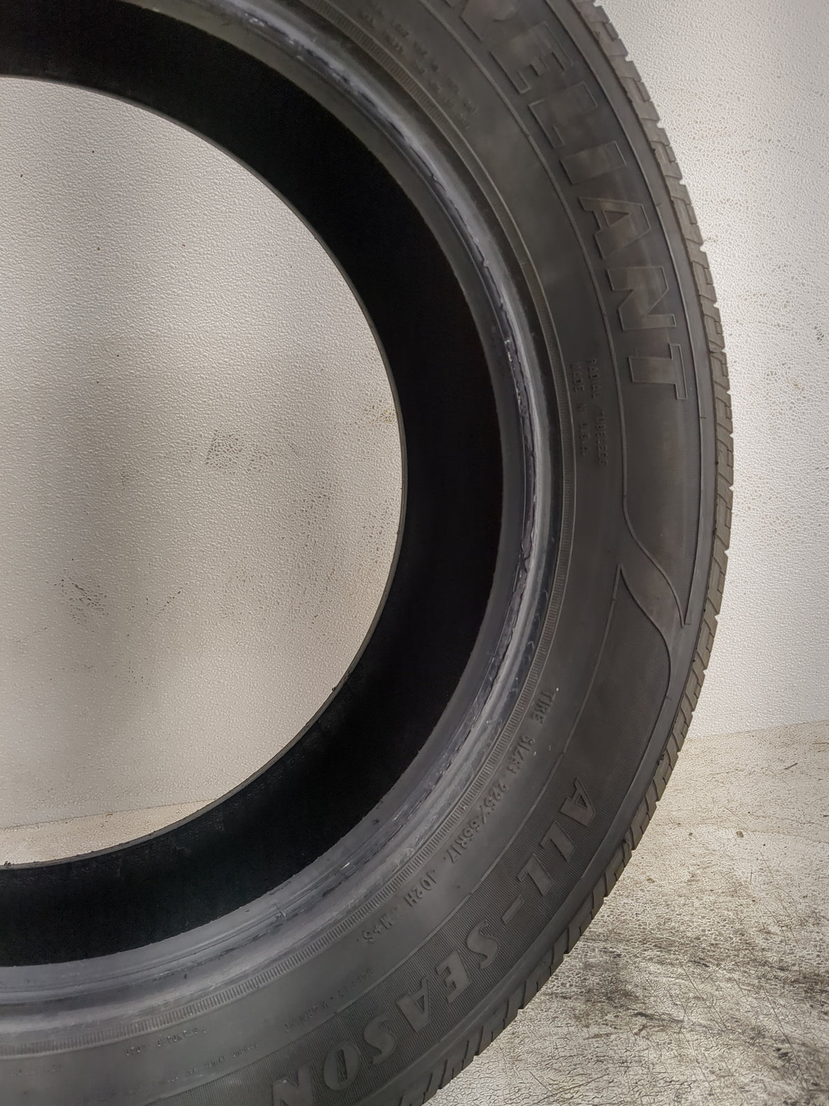 Used Tire 225/65R17 GOODYEAR RELIANT ALL SEASON 102H - Tread Depth 7.5/32 - Oemusedautoparts1.com
