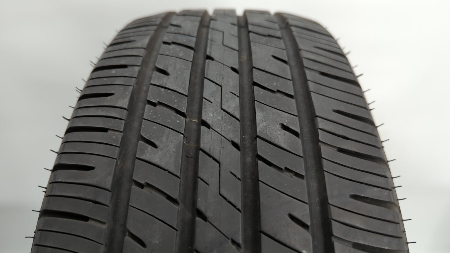 Used Tire 215/60R16 DORAL SDL-SPORT 95H All Season - Tread Depth 8/32 - Oemusedautoparts1.com
