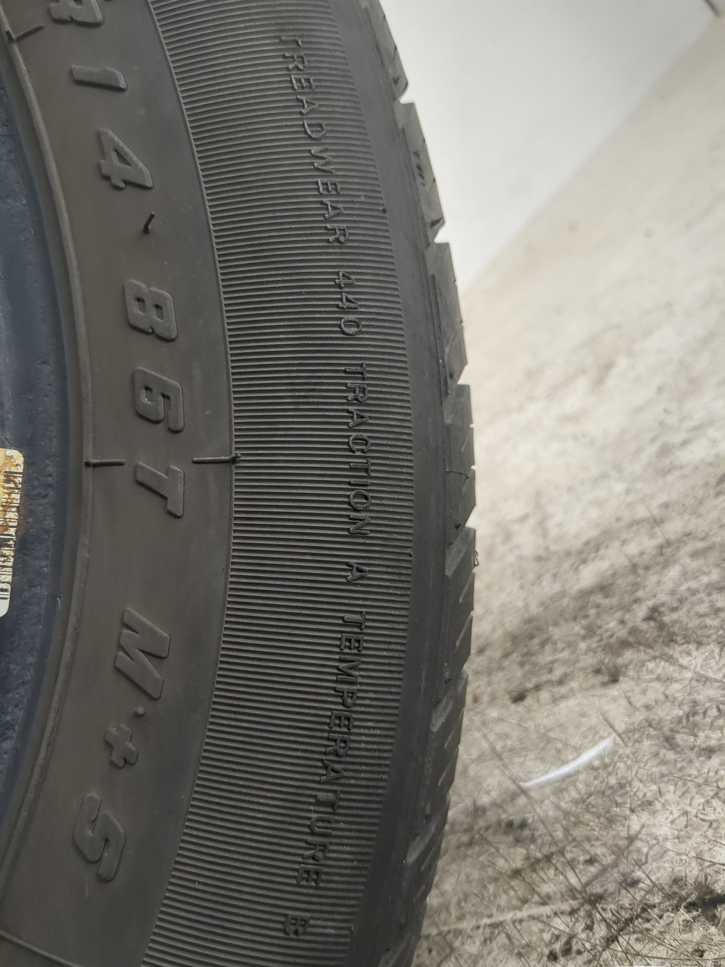 Used Tire 185/65R14 IRONMAN RADIAL RB-12 86T - Tread Depth 8/32 - Oemusedautoparts1.com