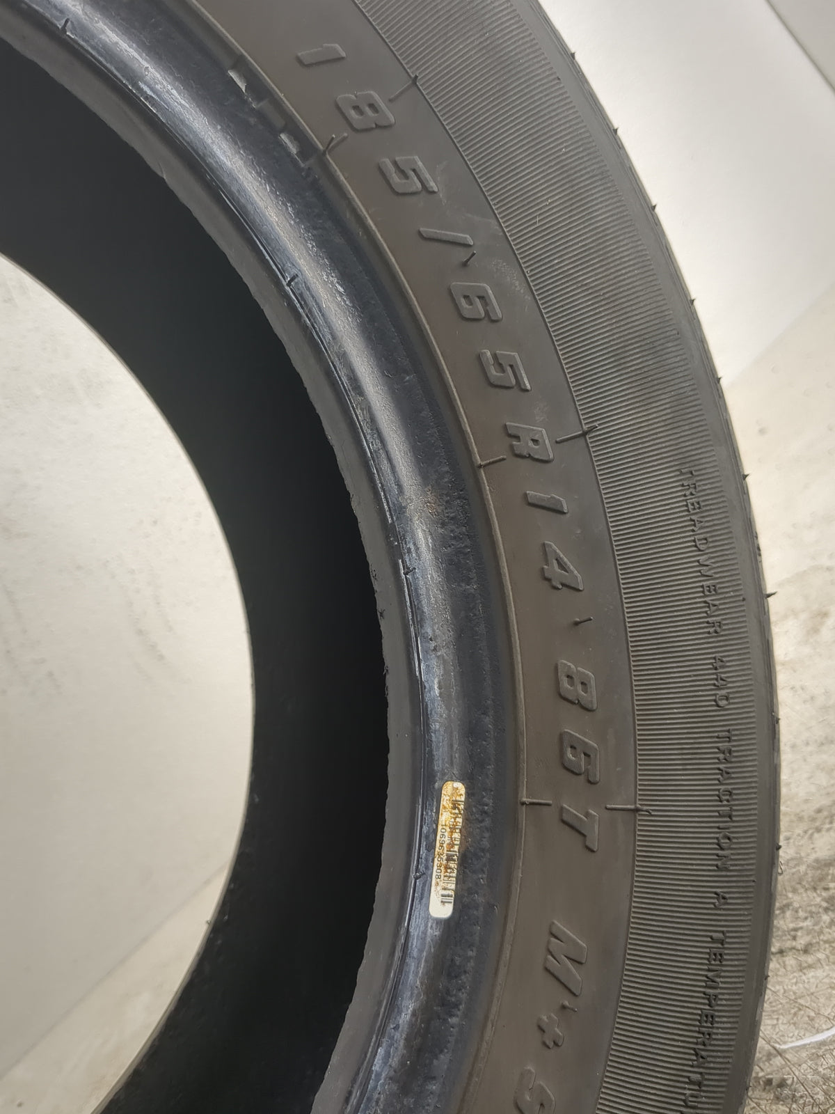 Used Tire 185/65R14 IRONMAN RADIAL RB-12 86T - Tread Depth 8/32 - Oemusedautoparts1.com