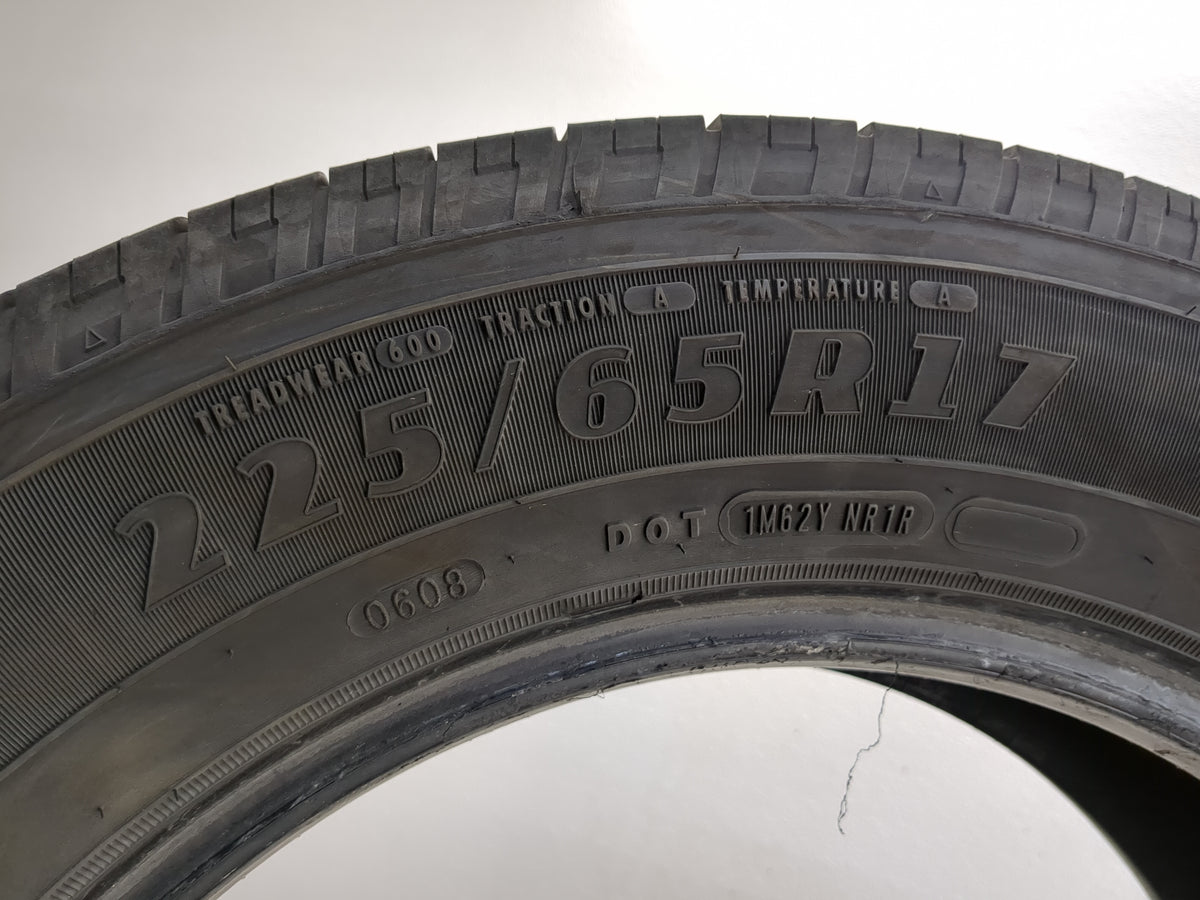 Used Tire 225/65R17 GOODYEAR RELIANT ALL-SEASON 102H - Tread Depth 8/32 - Oemusedautoparts1.com