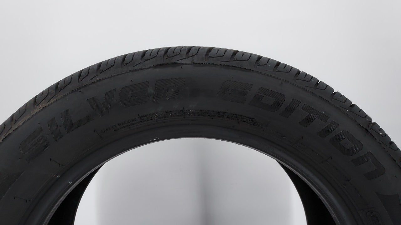 Used Tire 205/55R16 ARIZONIAN SILVER EDITION ALL SEASON 91V All Season - 10/32 - Oemusedautoparts1.com