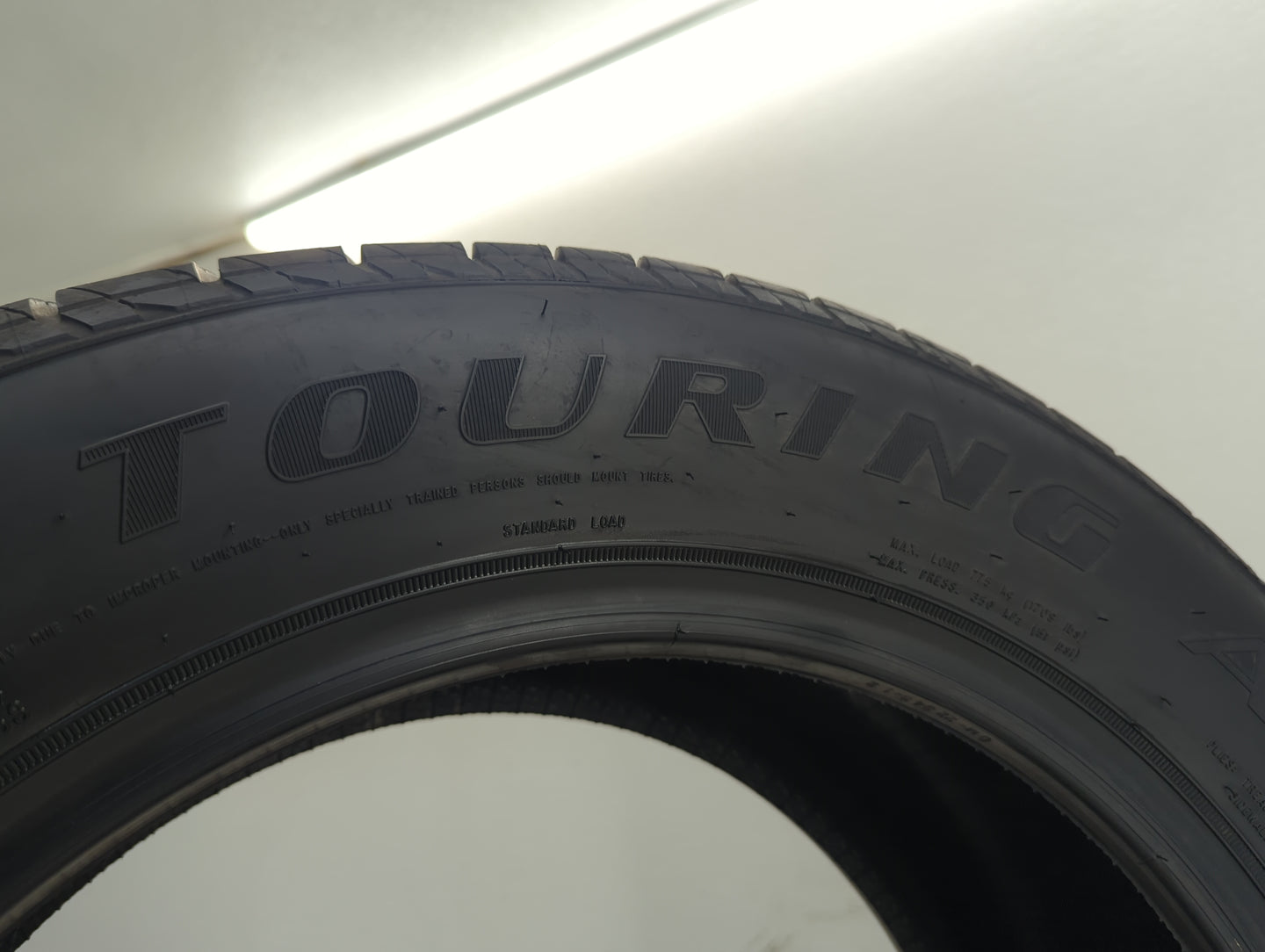 Used Tire 235/55R17 DOUGLAS TOURING A/S 99W - Tread Depth 8/32 - Oemusedautoparts1.com