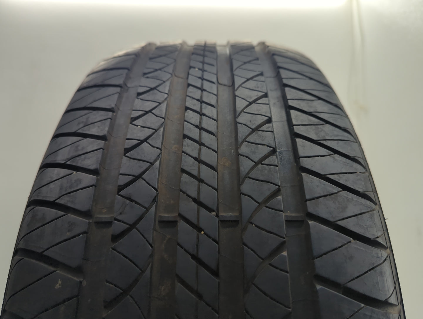 Used Tire 235/55R17 DOUGLAS TOURING A/S 99W - Tread Depth 8/32 - Oemusedautoparts1.com
