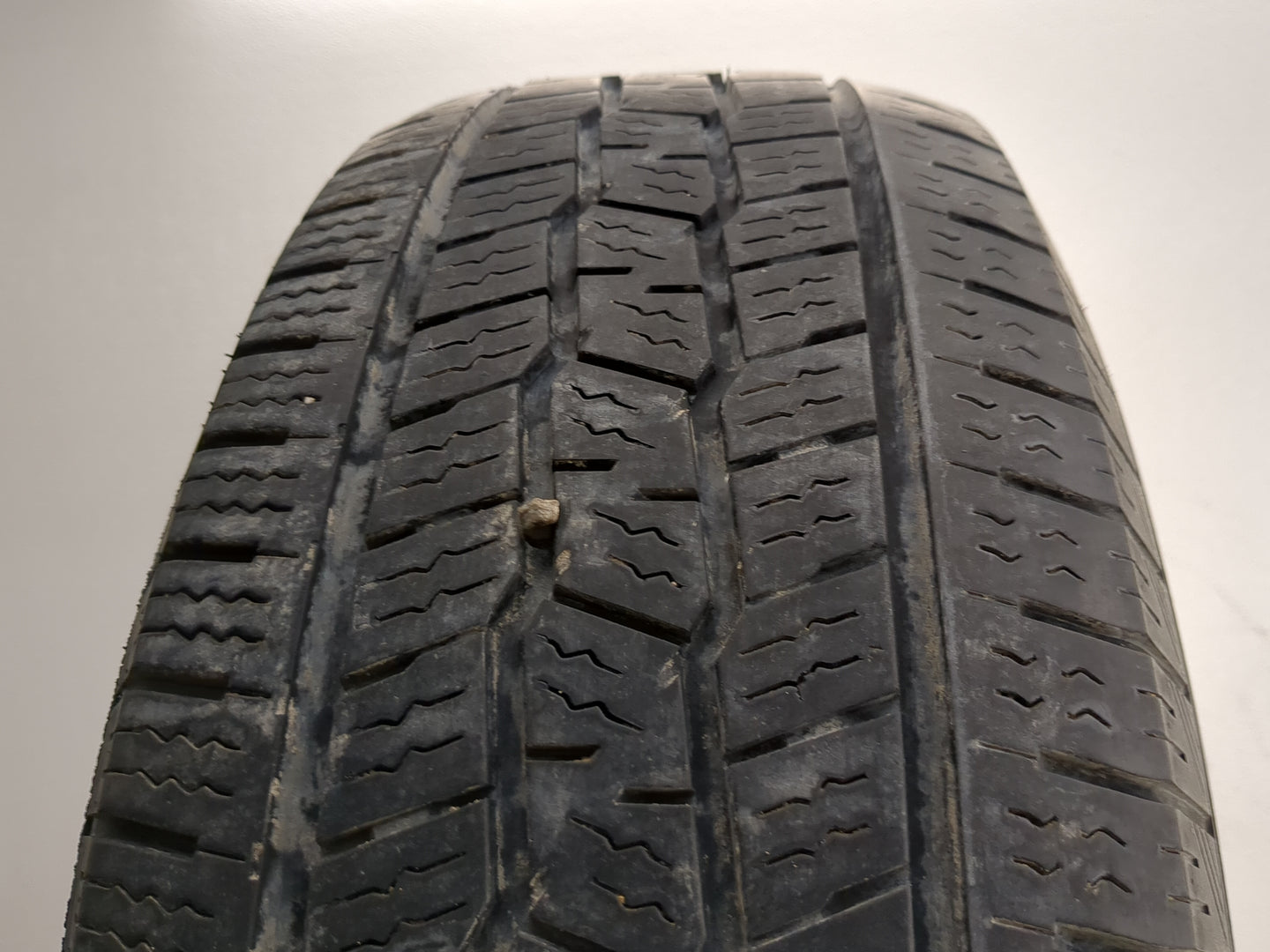 Used Tire 245/70R16 PRINX HICOUNTRY H/T HT2 107T - Tread Depth 8/32 - Oemusedautoparts1.com
