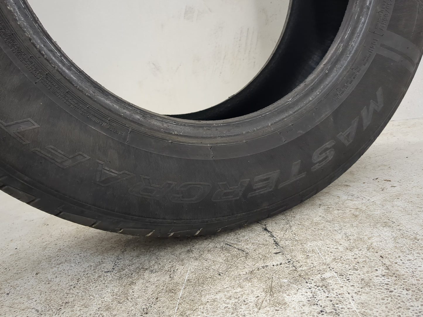 Used Tire 235/65R17 MASTERCRAFT COURSER QUEST PLUS 104H - Tread Depth 11/32 - Oemusedautoparts1.com